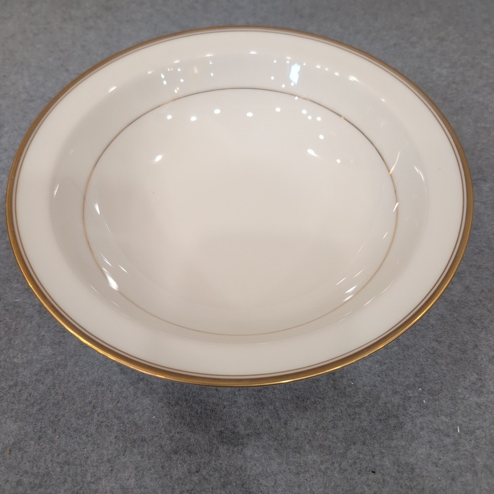 Noritake Ivory China Linton 7552 Soup Bowl Gold Trim Made in Japan Creamy White - Picture 1 of 5